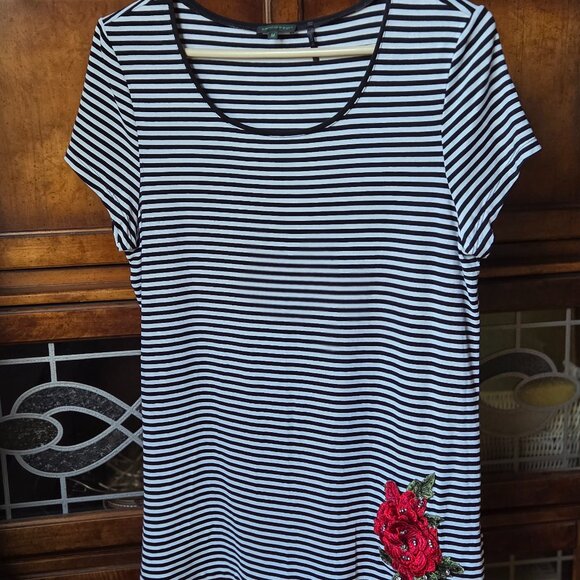 Beautiful Tricotto Striped Tunic with Floral Embellishment - Picture 1 of 7